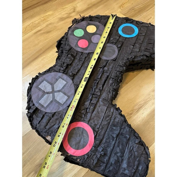 Game Controller Piñata - Picture 5 of 12